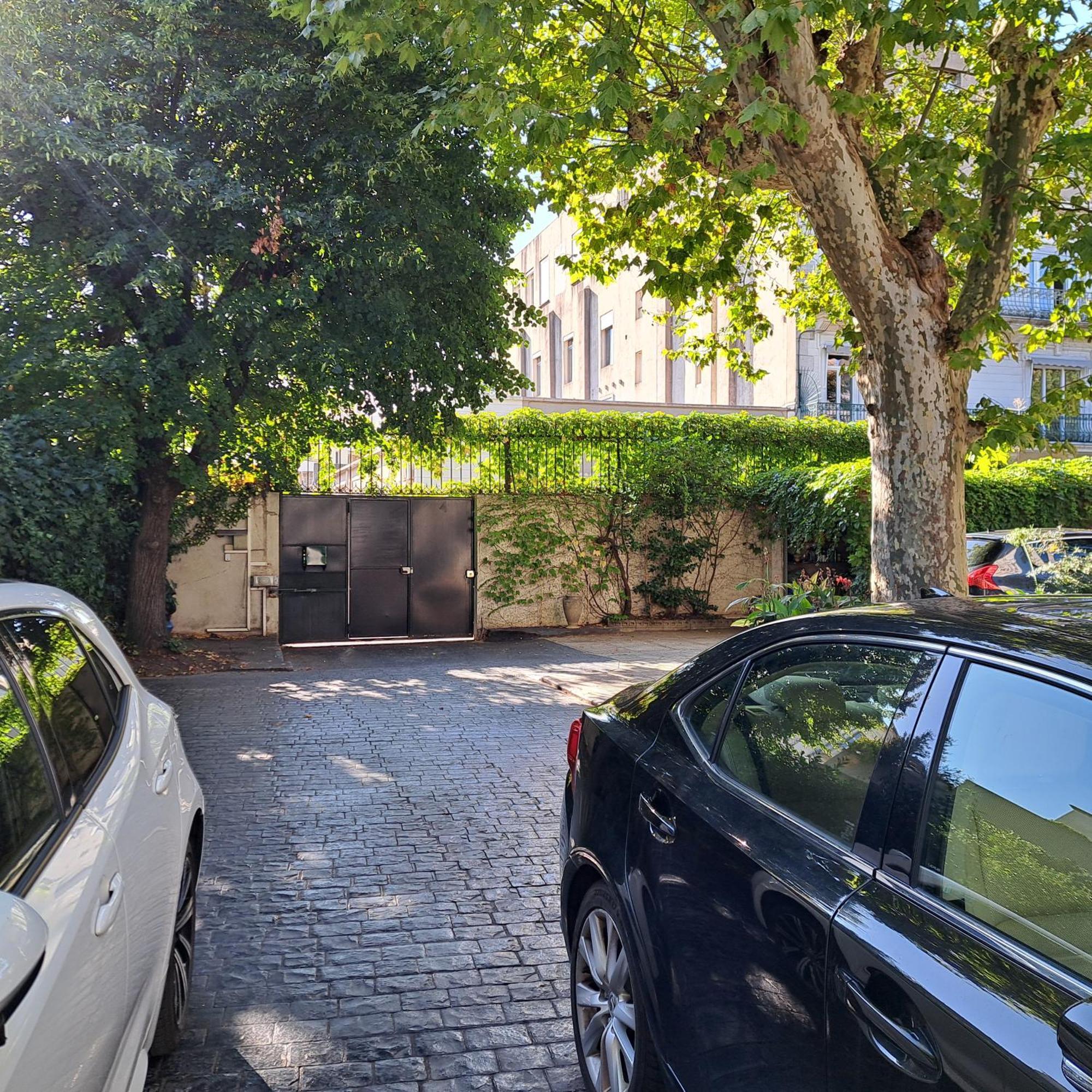 Bed and Breakfast Les Jardins De La Fontaine Alès Exterior foto